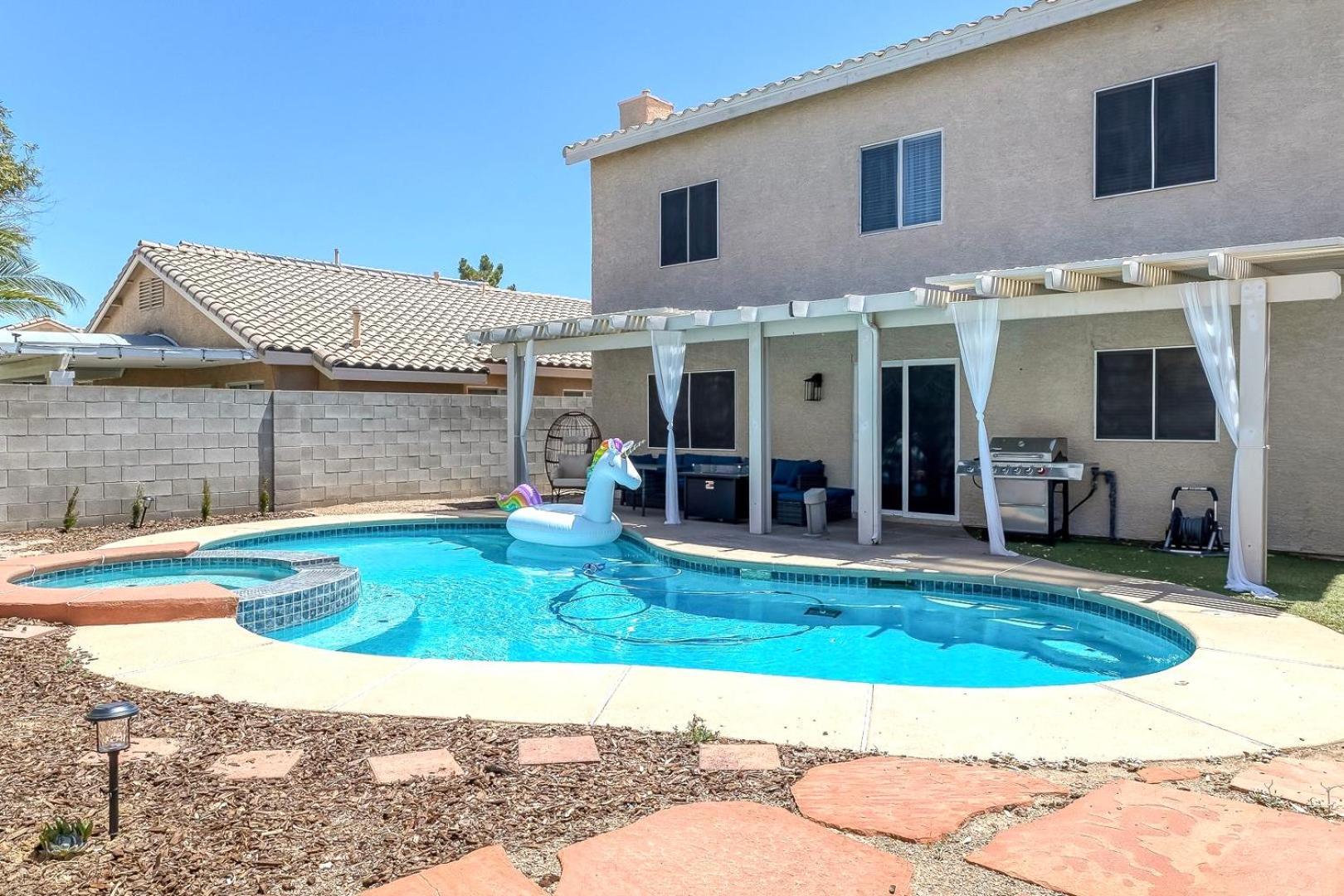 Modern Home In Las Vegas Near Strip With Pool And Jacuzzi Zewnętrze zdjęcie