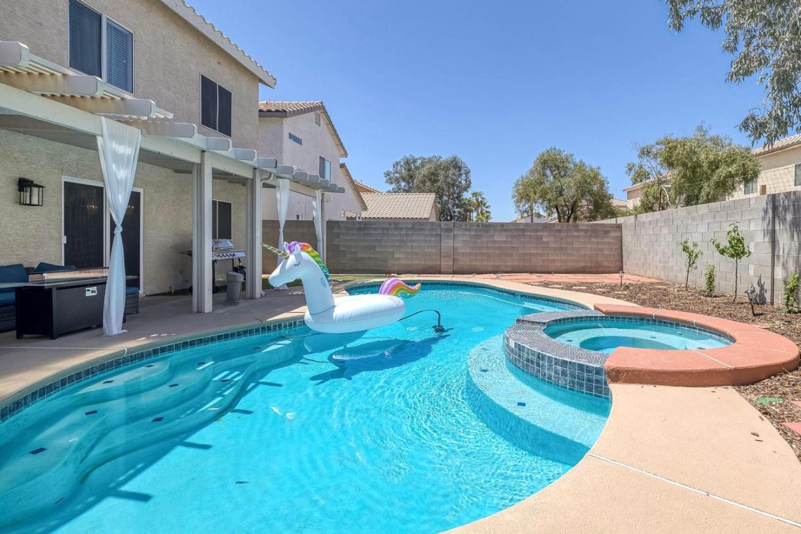 Modern Home In Las Vegas Near Strip With Pool And Jacuzzi Zewnętrze zdjęcie